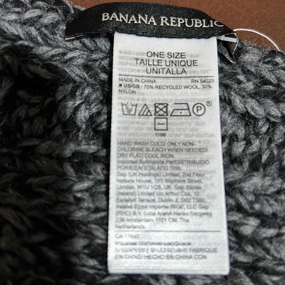 Banana Republic Italian Wool-Blend Cable-Knit Scarf.